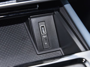 2023Ŀ 380TSI ޶ п؅^