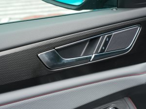 2023Ŀ 330TSI (q)A п؅^(q)