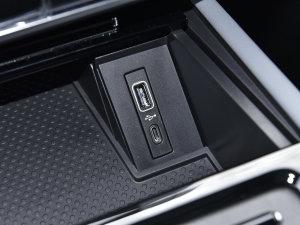 2023Ŀ 380TSI A п؅^