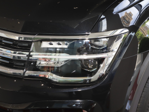 2023款改款 380TSI 四驱豪华版 大灯