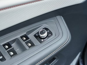 2023Ŀ 380TSI A п؅^