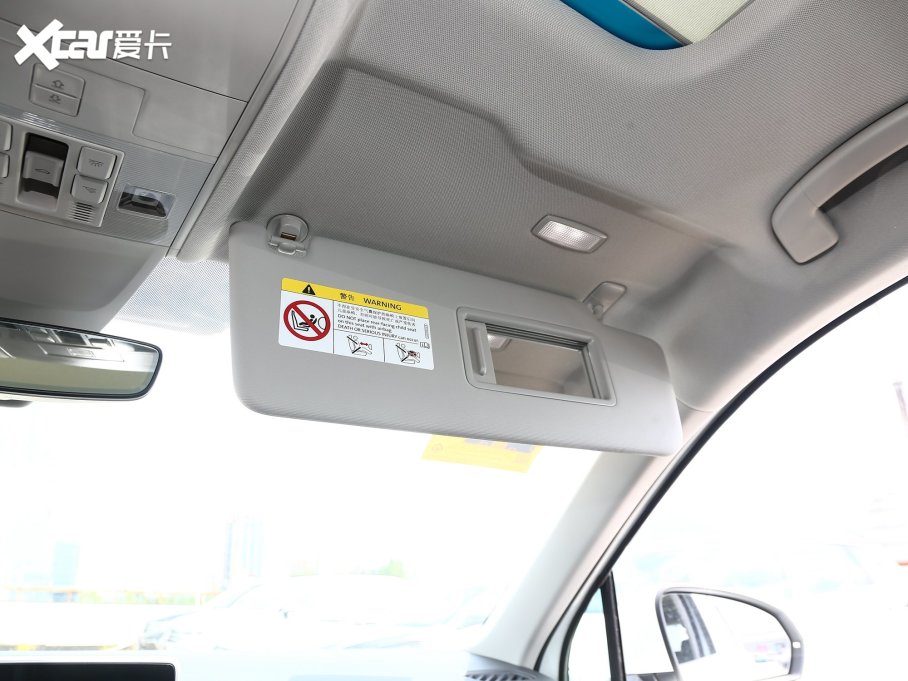 2023��;�^L 330TSI �ԄӃ��R-LineԽ����