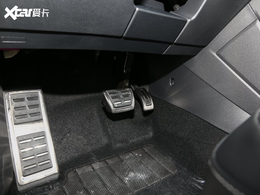 2023��;�^L 330TSI �Ԅ�(d��ng)���(q��)R-LineԽ����