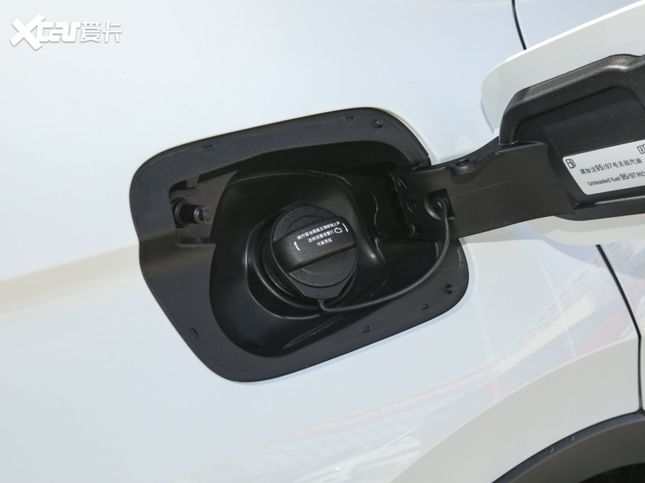 2023;^L 330TSI ԄӃR-LineŞ