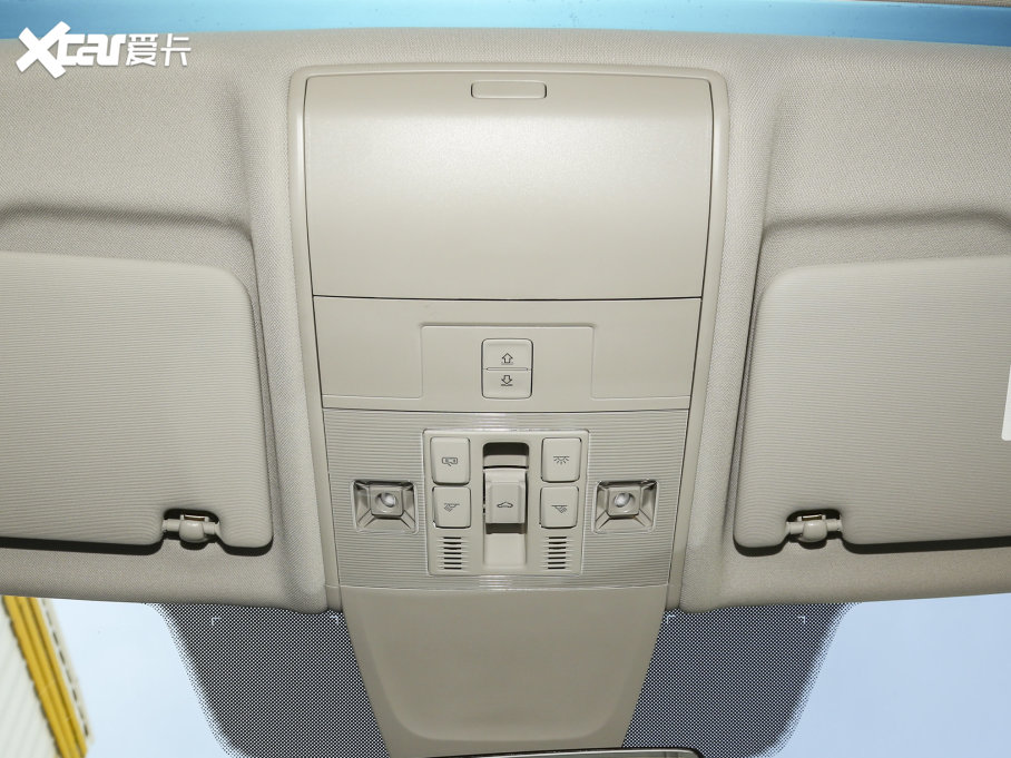 2023��;�^L 330TSI �Ԅ�(d��ng)���(q��)R-Line��Ş��