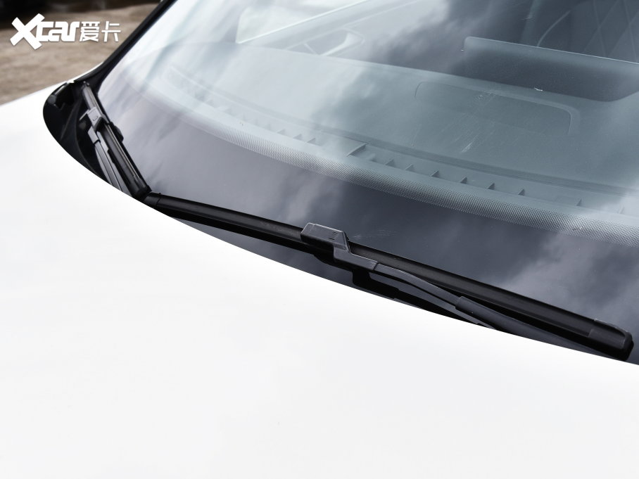 2023;^L 380TSI ԄR-LineԽ 7