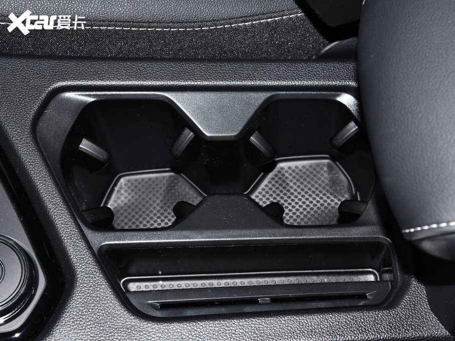 2023;^L 380TSI Ԅ(dng)(q)R-LineԽ 7