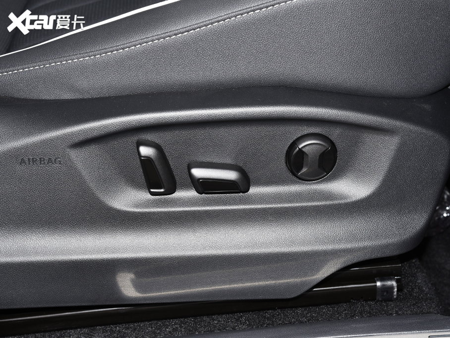 2023��;�^L 380TSI �Ԅ����R-LineԽ���� 7��