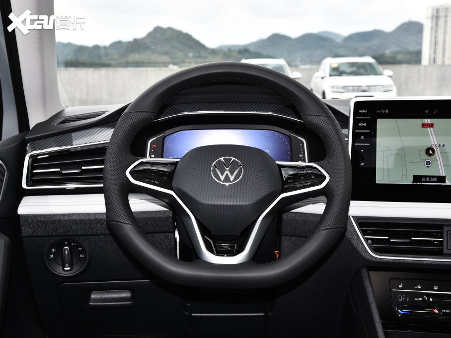 2023;^L 380TSI Ԅ(dng)(q)R-LineԽ 7