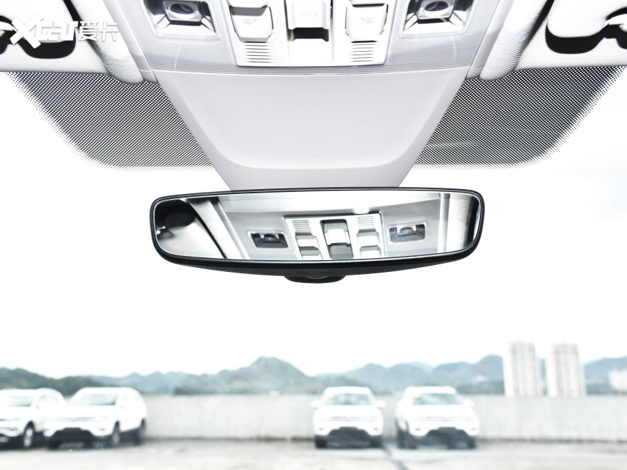 2023��;�^L 380TSI �Ԅ����R-LineԽ���� 7��