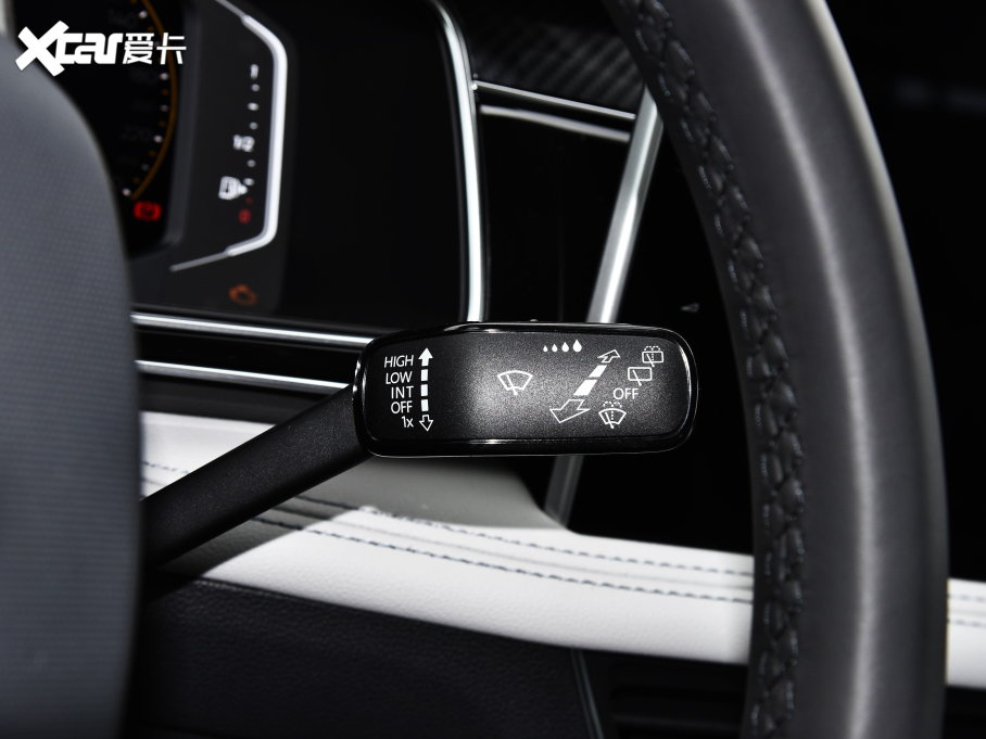 2023;^L 380TSI Ԅ(dng)(q)R-LineԽ 7