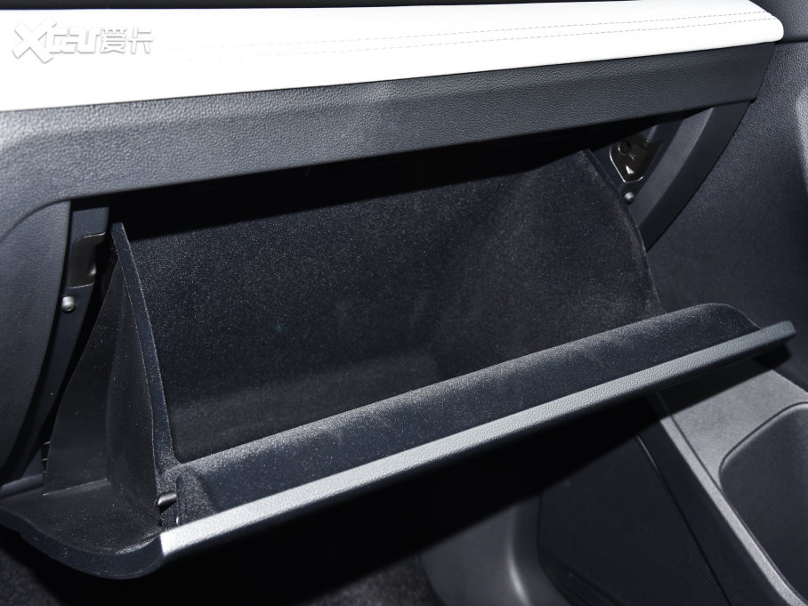 2023;^L 330TSI ԄӃ