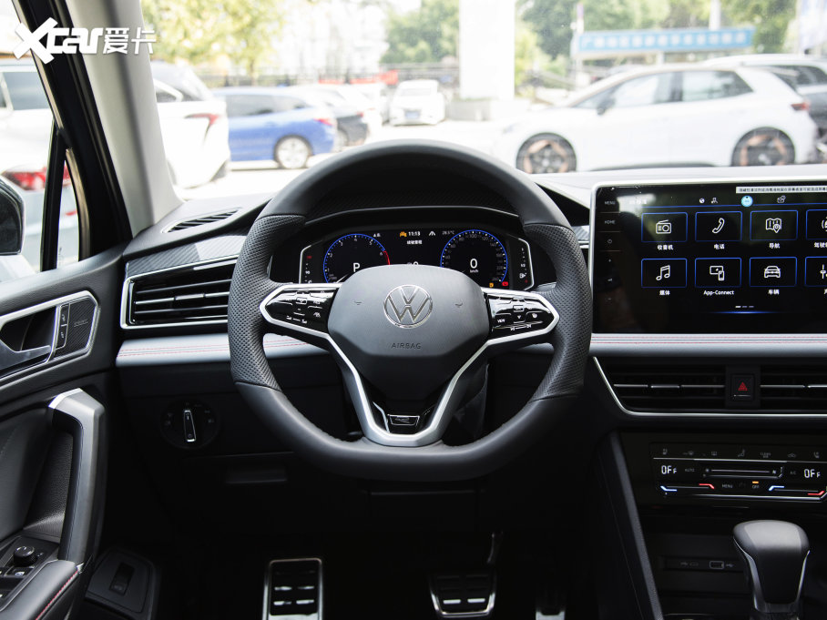 2023;^L 380TSI ԄR-LineŞ 7