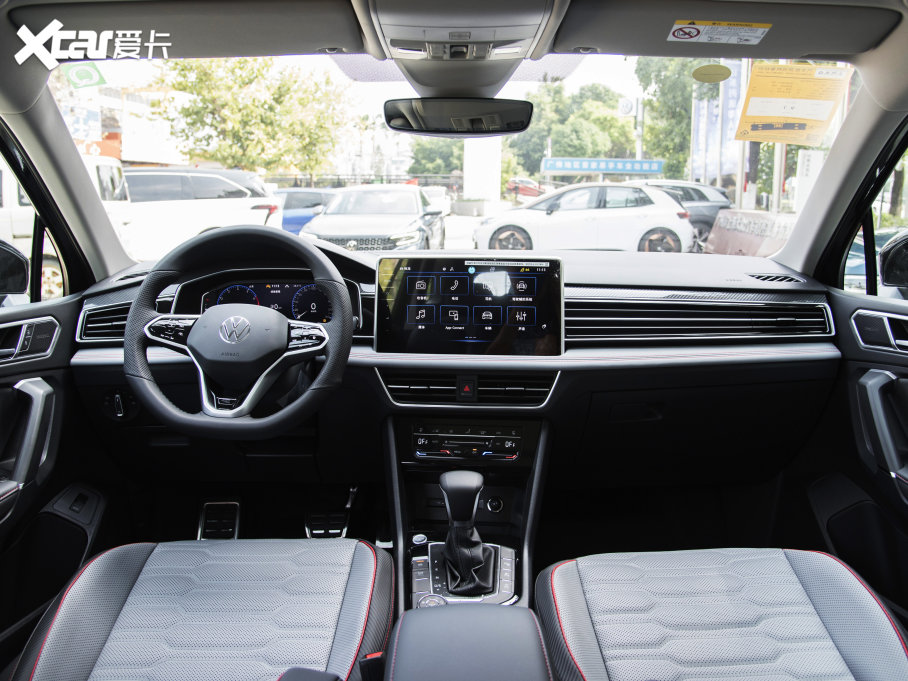 2023;^L 380TSI ԄR-LineŞ 7