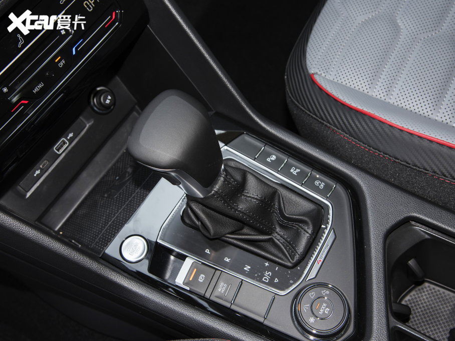 2023;^L 380TSI ԄR-LineŞ 7