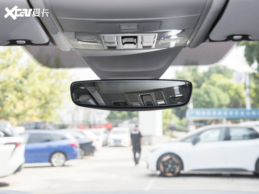 2023;^L 380TSI ԄR-LineŞ 7