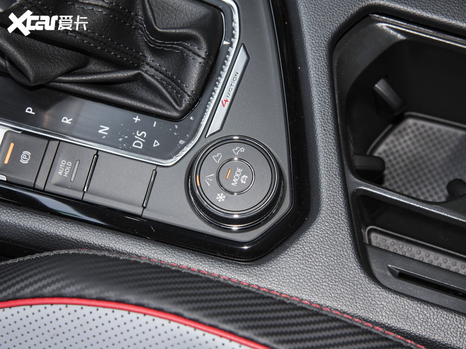 2023;^L 380TSI ԄR-LineŞ 7