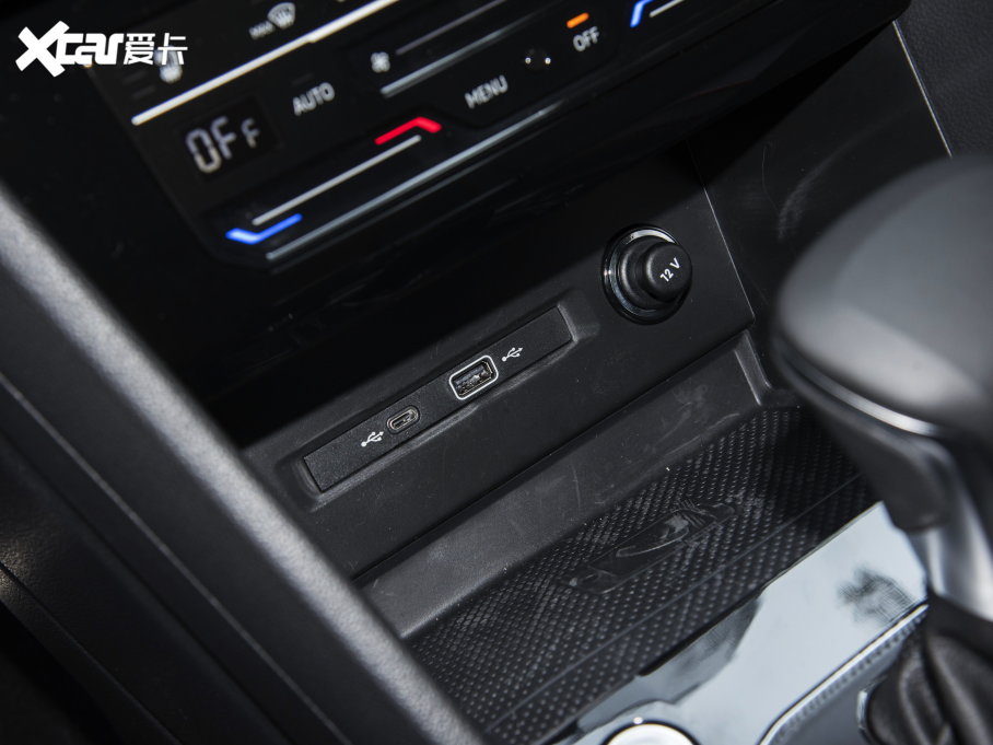 2023;^L 380TSI ԄR-LineŞ 7