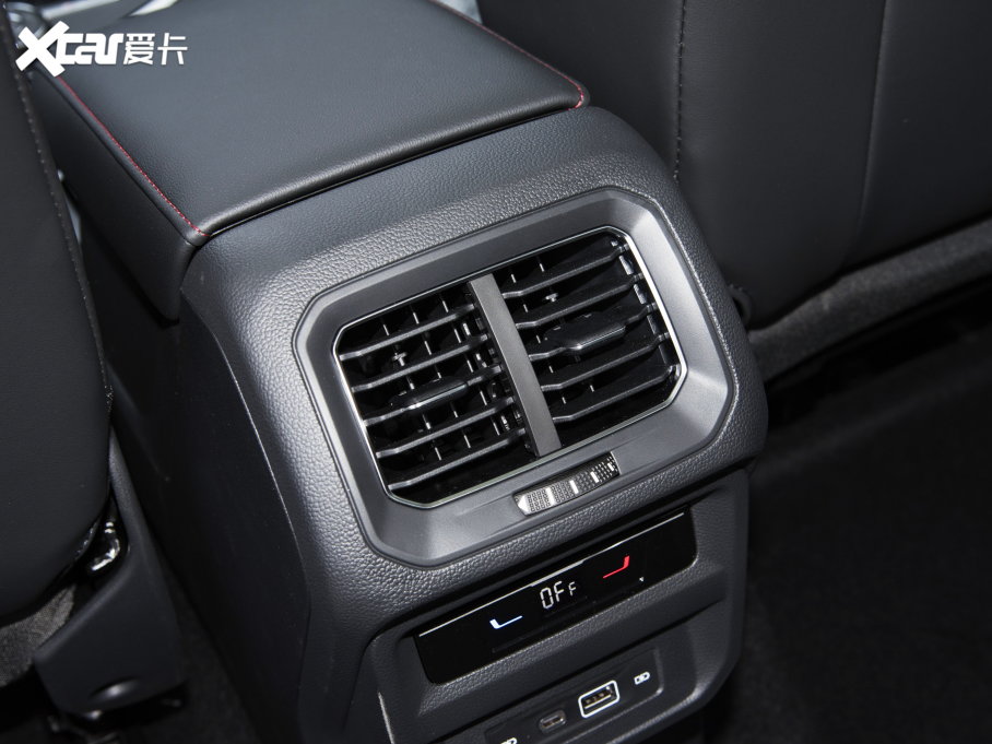 2023;^L 380TSI ԄR-LineŞ 7