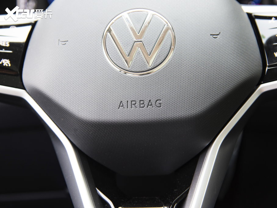 2023;^L 380TSI ԄR-LineŞ 7