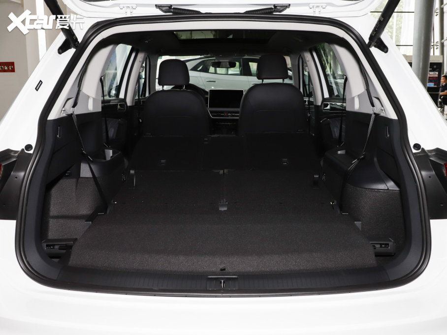 2023;^L Ŀ 380TSI ԄR-LineŞ7