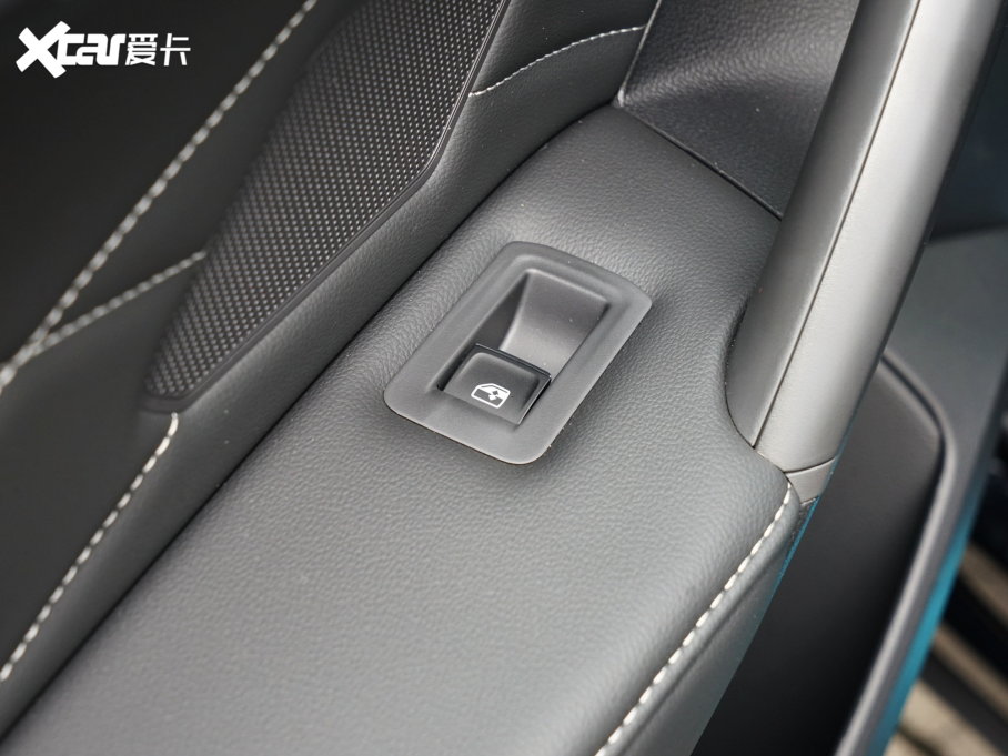 2023;^L Ŀ 330TSI ԄӃ