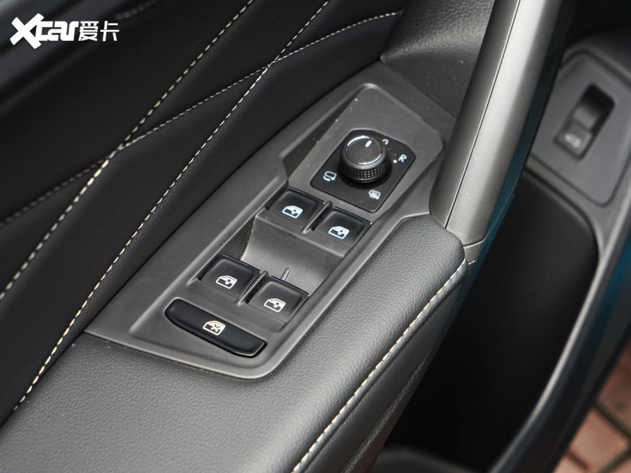 2023;^L Ŀ 330TSI ԄӃ