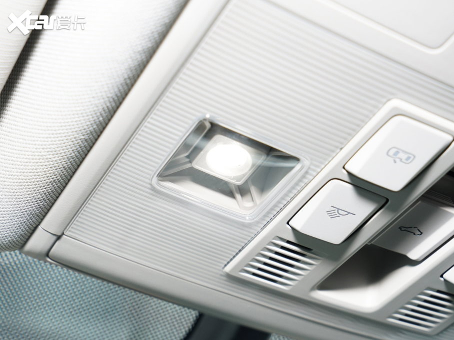 2023;^L Ŀ 330TSI ԄӃ