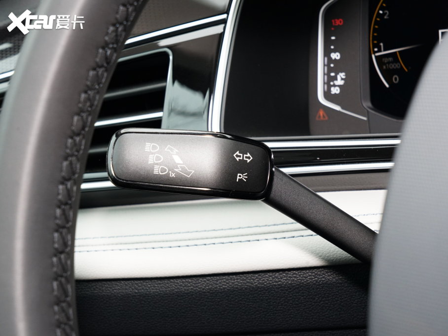 2023;^L Ŀ 330TSI ԄӃ