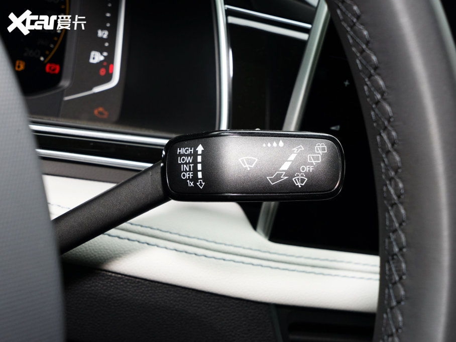 2023;^L Ŀ 330TSI ԄӃ