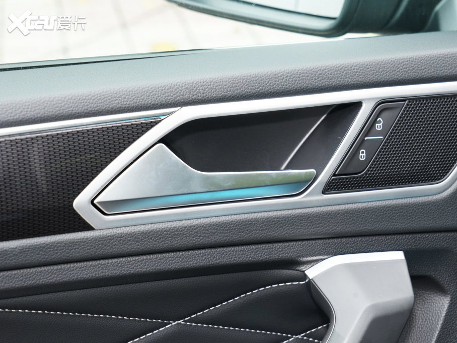 2023;^L Ŀ 330TSI ԄӃ