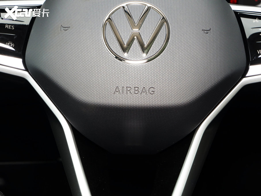 2023;^L Ŀ 330TSI ԄӃ