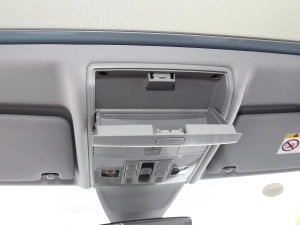 2023330TSI ԄӃR-LineԽ g