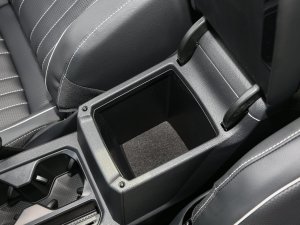 2023330TSI ԄӃR-LineԽ g