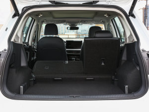 2023330TSI ԄӃR-LineԽ g