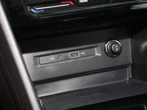 2023330TSI ԄӃR-LineԽ п؅^