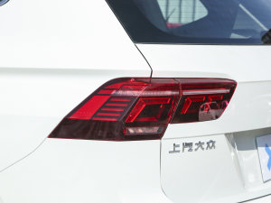 2023330TSI ԄӃR-LineŞ β