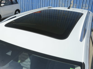 2023330TSI ԄӃR-LineŞ ܇