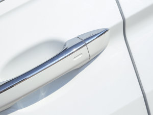 2023330TSI ԄӃR-LineŞ ^