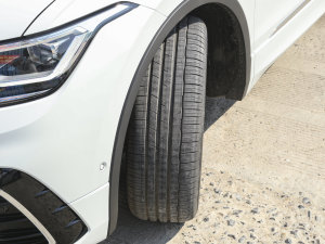 2023330TSI ԄӃR-LineŞ ^