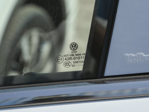 2023330TSI ԄӃR-LineŞ ^