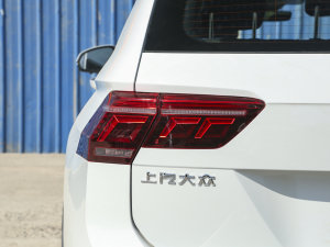 2023330TSI ԄӃR-LineŞ ^