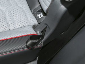 2023330TSI ԄӃR-LineŞ g