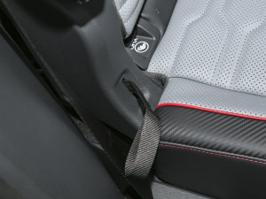 2023330TSI ԄӃR-LineŞ g