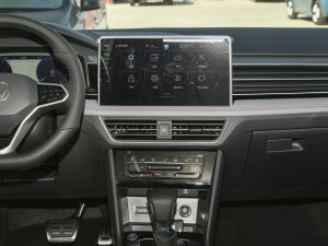 2023330TSI ԄӃR-LineŞ п_