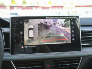 2023330TSI ԄӃR-LineŞ п؅^