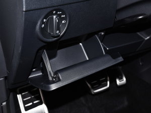 2023380TSI ԄR-LineԽ 7 g