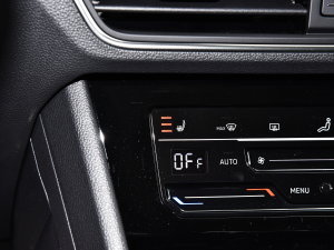 2023380TSI ԄR-LineԽ 7 g