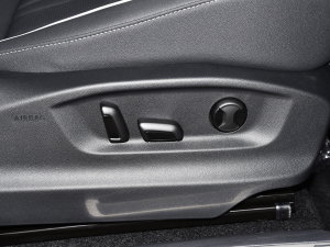 2023380TSI ԄR-LineԽ 7 g