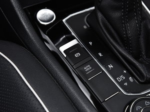 2023380TSI ԄR-LineԽ 7 v܇Ƅ